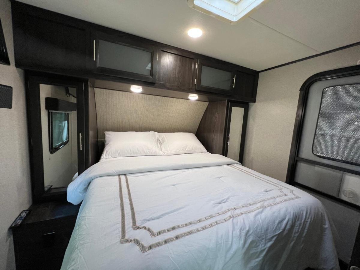 Hotel Lake Front Rv Experience Close To Port Canaveral And Kennedy Space Center Titusville Zewnętrze zdjęcie